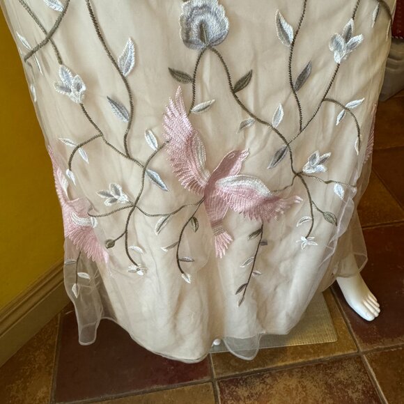 Too Tang Embroidered Maxi Gown – Apricot w/Birds & Floral Detailing -NWT, Size S - Picture 8 of 12